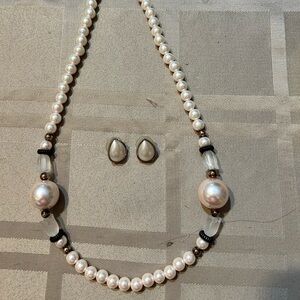 Classic Pearl and Silver Necklace Set